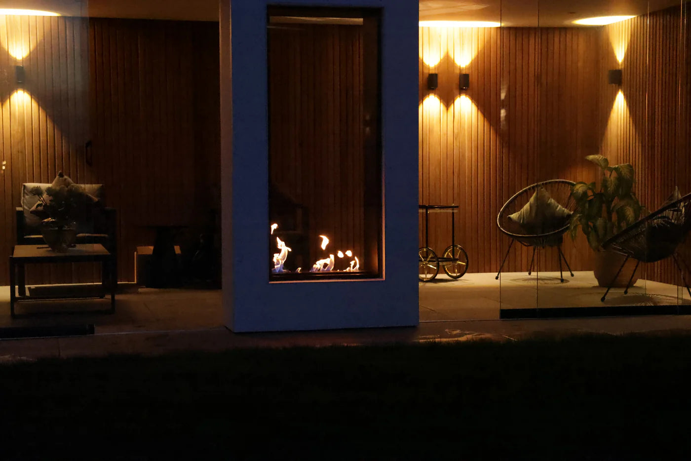 Caminetto verticale Fame bifacciale